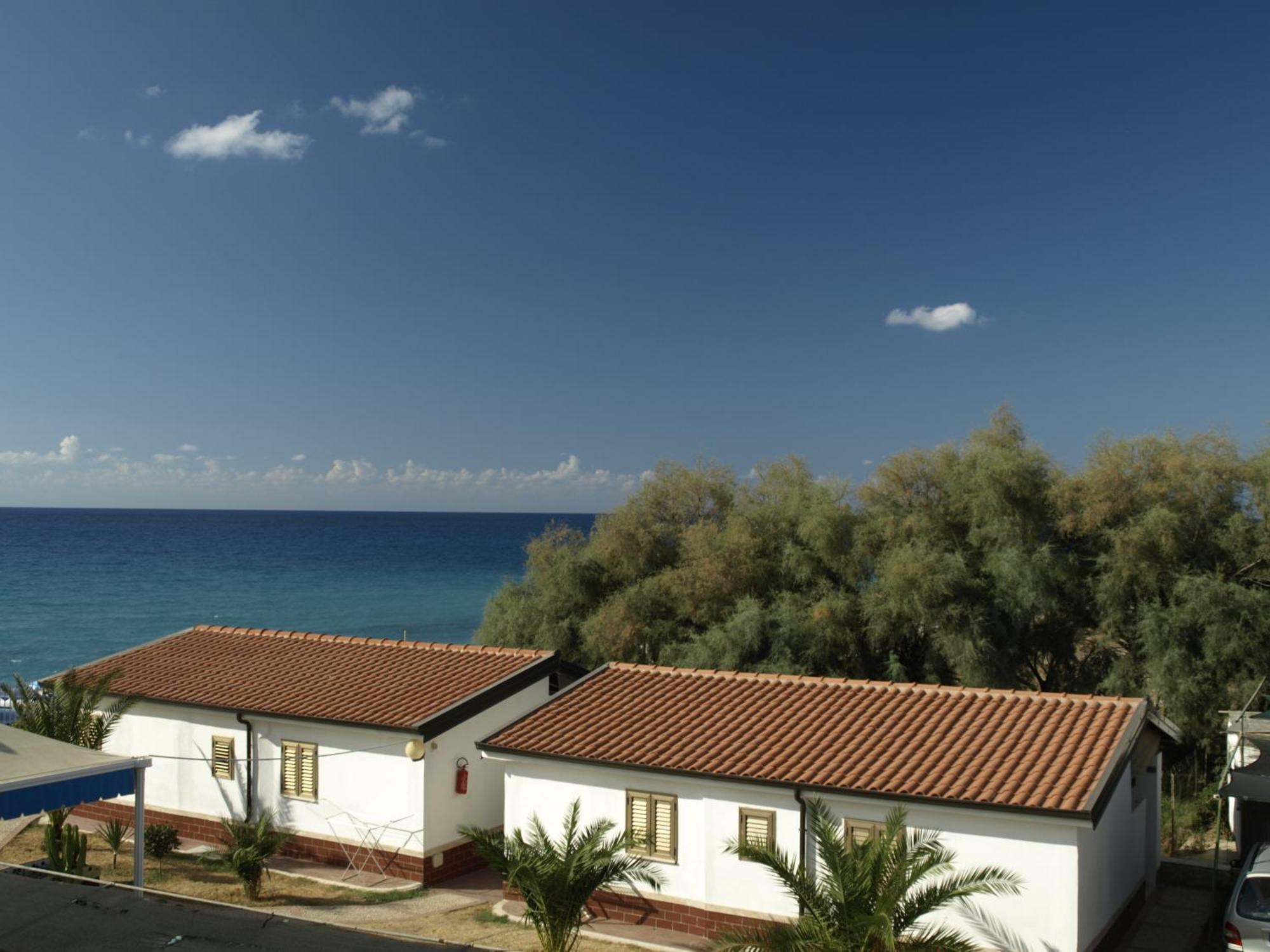 Residence Il Turistico Zambrone Exterior photo